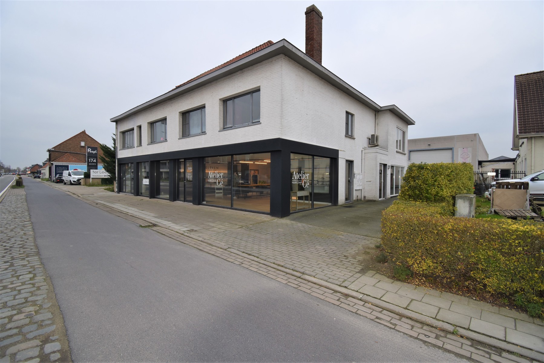 Goed gelegen commerciële ruimte - foto 2