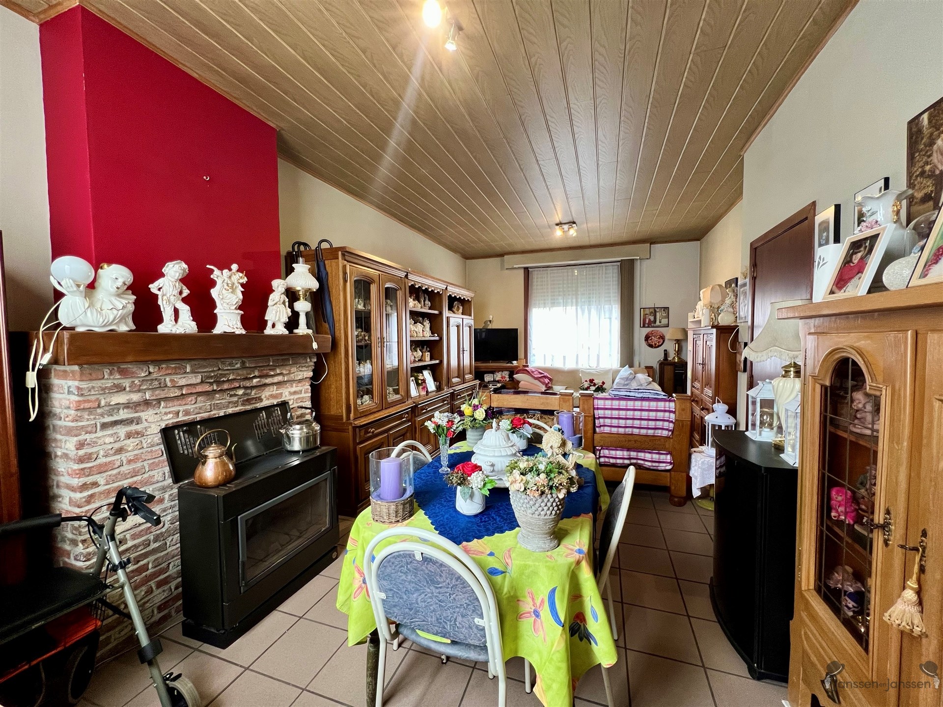 family house - photo 3