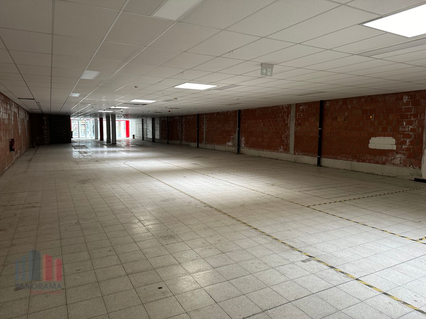 619 m² handelspand op toplocatie in centrum Izegem - foto 4