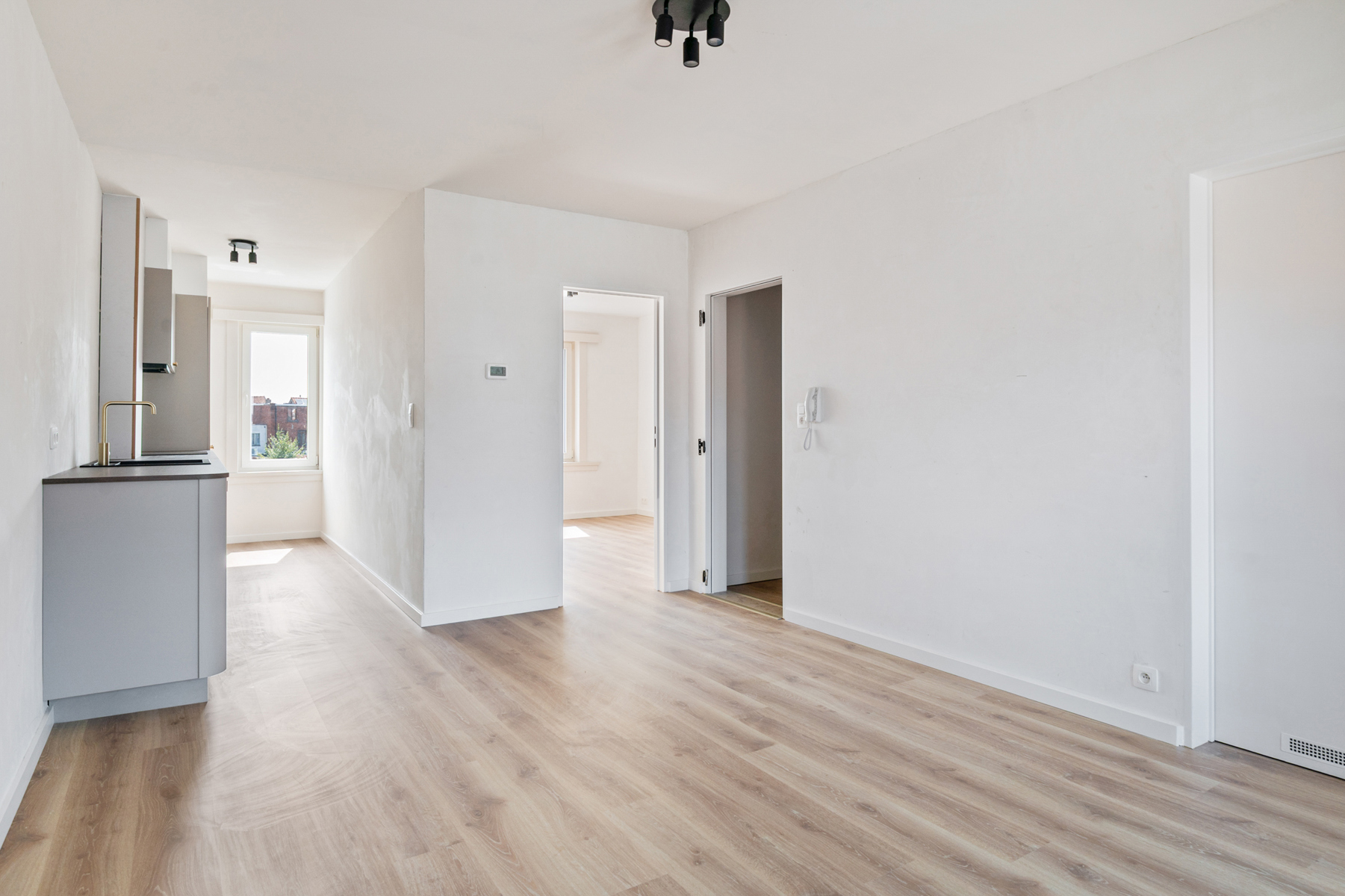 Klein maar fijn: volledig gerenoveerd appartement - foto 2