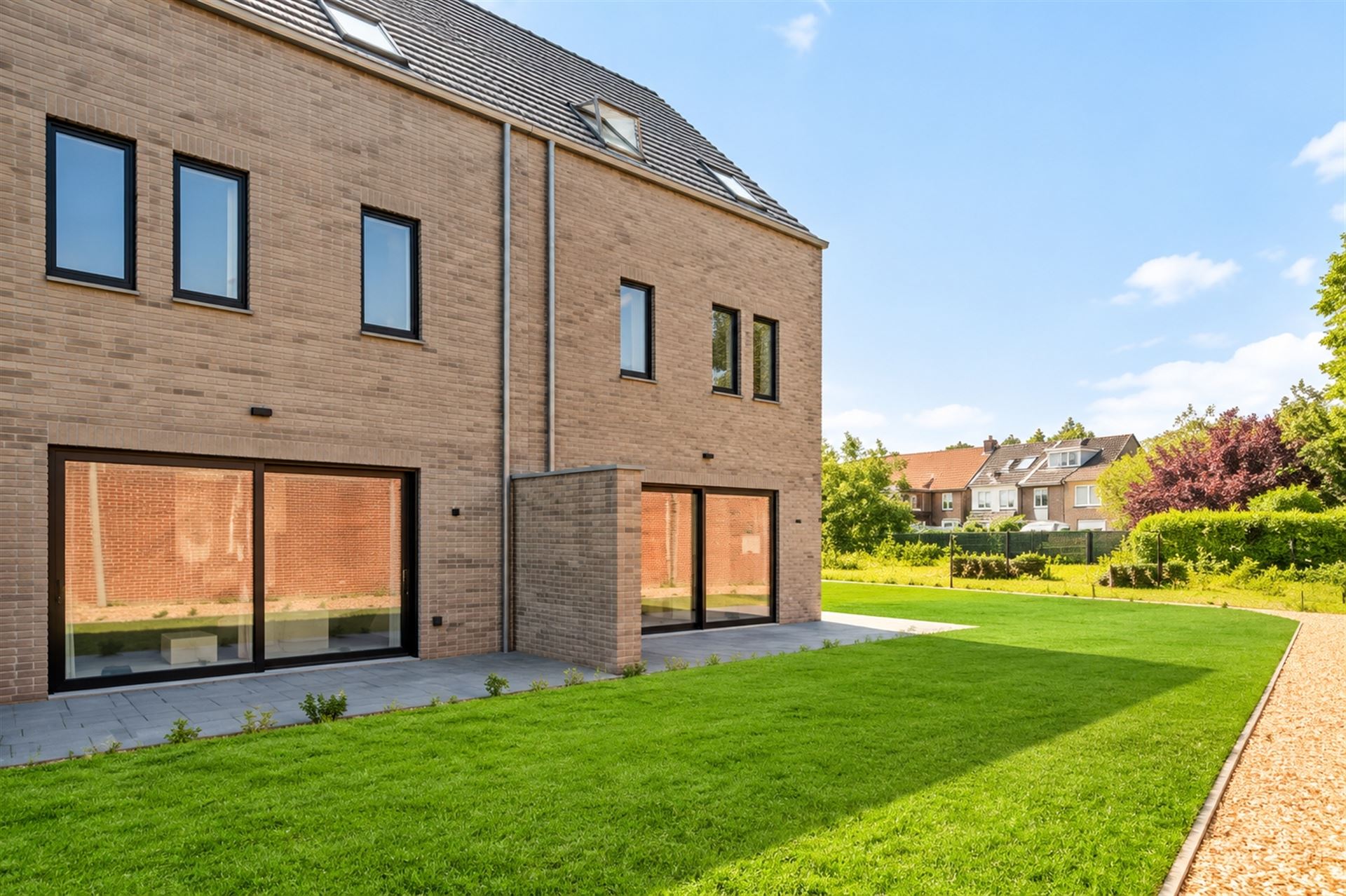 Kwalitatieve BEN-woning met 2 gar., 4 SLK en 2 bdks. 6% BTW. - foto 3