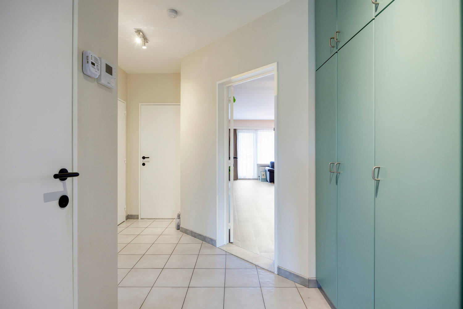 Lichtrijk en ruim 3 slaapkamer appartement met garage! - foto 5