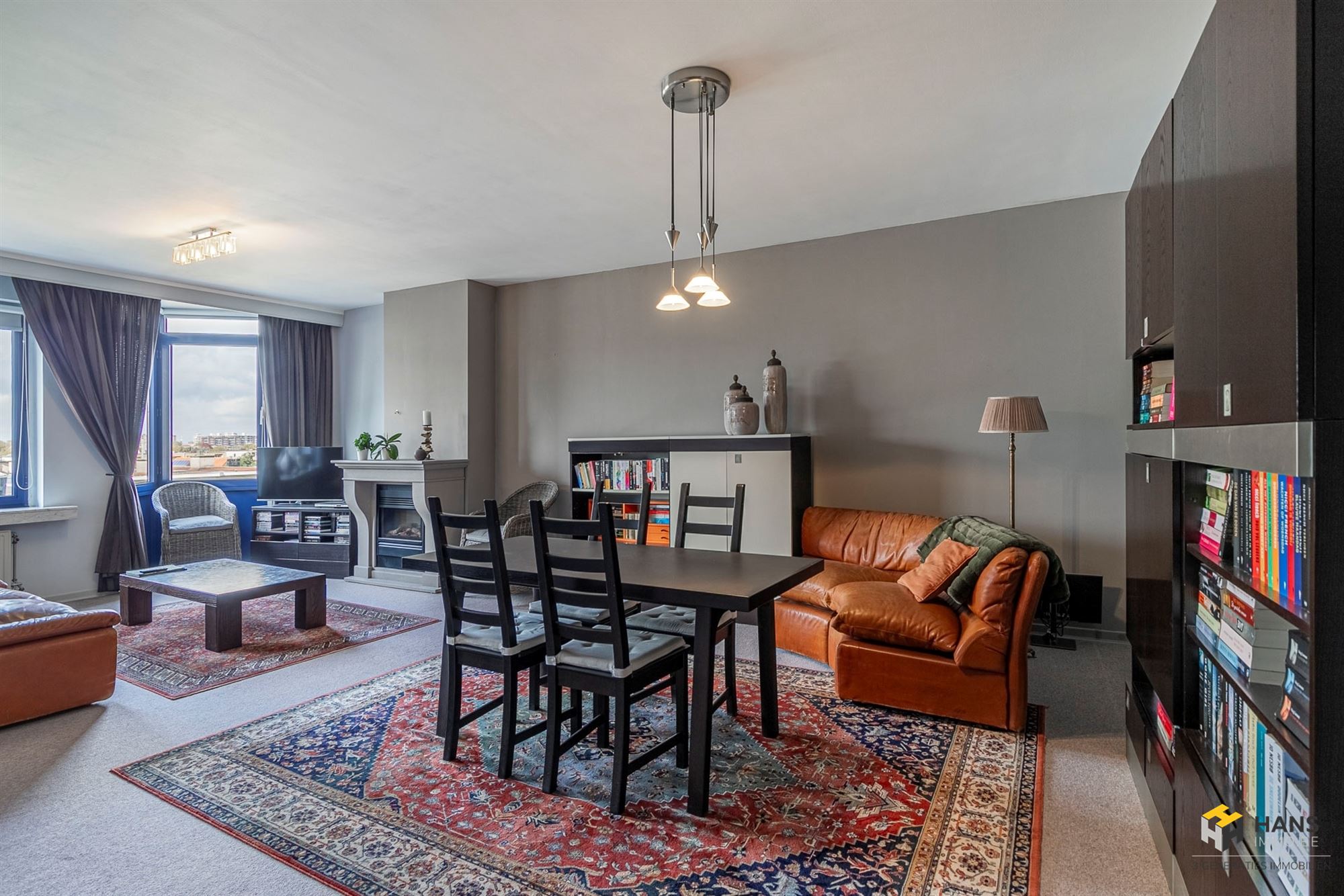 Ruim appartement (112 m²) met 2 slaapkamers, 2 terrassen en garagebox in Merksem. - foto 5