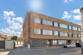 Voor meer info of een bezoek, bel 054 69 39 31 - Op zoek naar een comfortabel en goed gelegen appartement? Dit lichtrijke...