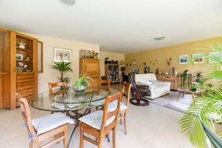 5000 NAMUR, Boulevard de la Meuse 81 bte I0.1Au rez-de-chaussée d'une petite copropriété, dans une rue calme et sans issue à deux pas de la Meuse,...