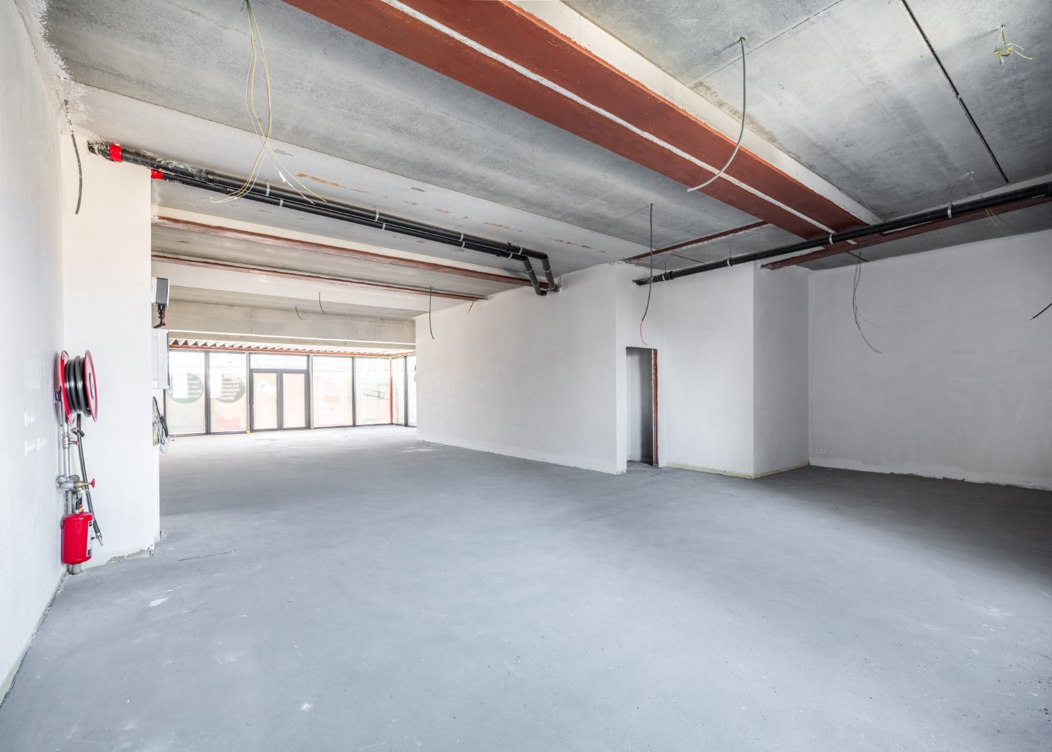 Beach Avenue - Commercial space - photo 4