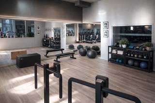 Bent u op zoek naar een rendabele zaak met een sterke reputatie? Deze gevestigde fitnesszaak is al jaren een vaste waarde in Zuid-West Vlaanderen...