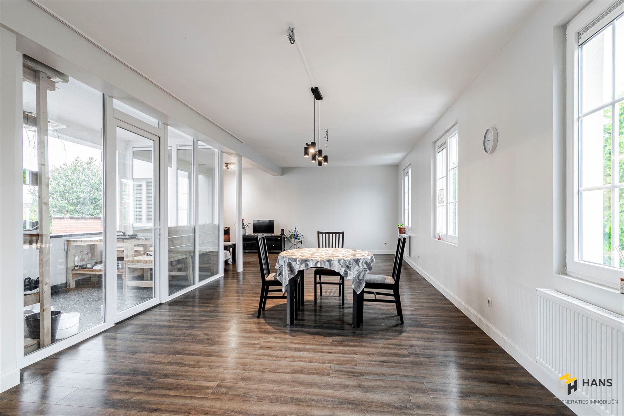 Instapklaar appartement (130 m²) met 3 slaapkamer en terras (10 m²) in Wilrijk - foto 3