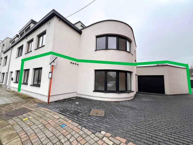 Prachtig nieuw gelijkvloers appartement met tuin en garage - foto 1