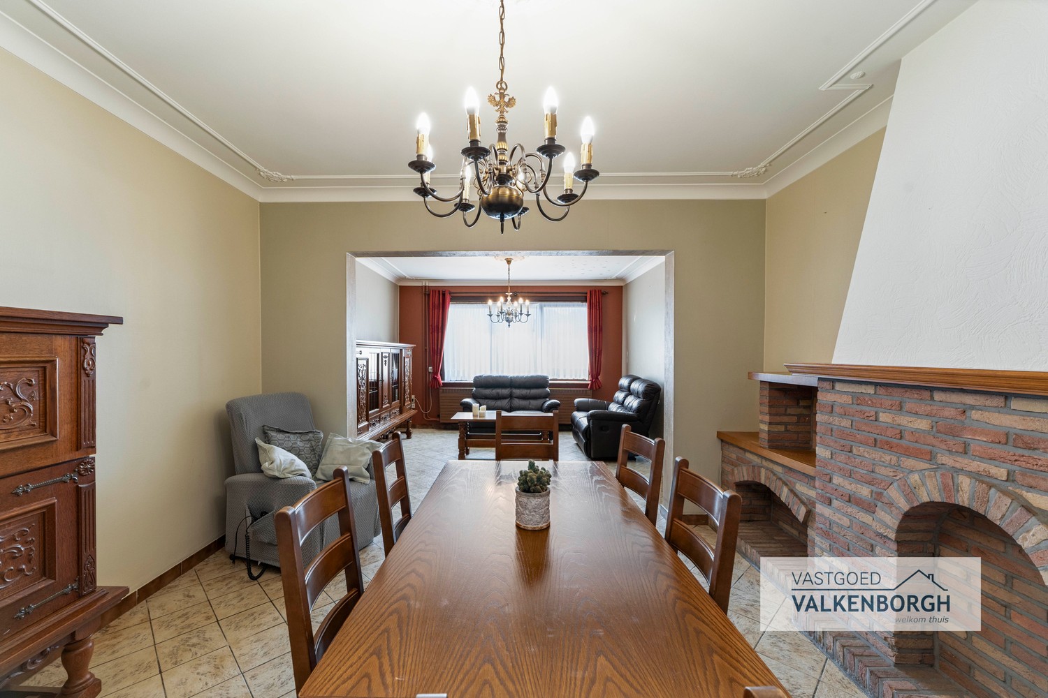 Ruime halfopen gezinswoning met 3 slaapkamers. - foto 5