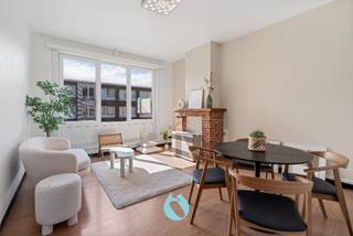 Dit appartement is gelegen in Wondelgem (Gent), op wandel- en fietsafstand van winkels, scholen, openbaar vervoer en een vlotte verbinding...