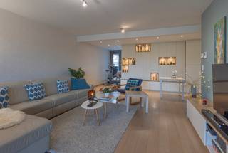 Prachtig modern appartement met 2 slaapkamers, een bureau en een ondergrondse parking met laadpaal in Schepdaal.Ontdek dit aangename appartement,...