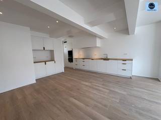 GERENOVEERD APPARTEMENT MET 2 SLAAPKAMERSRichtprijs : 225.000euro.Dit energiezuinig, gerenoveerd appartement van +-84m² is gelegen nabij het centrum...
