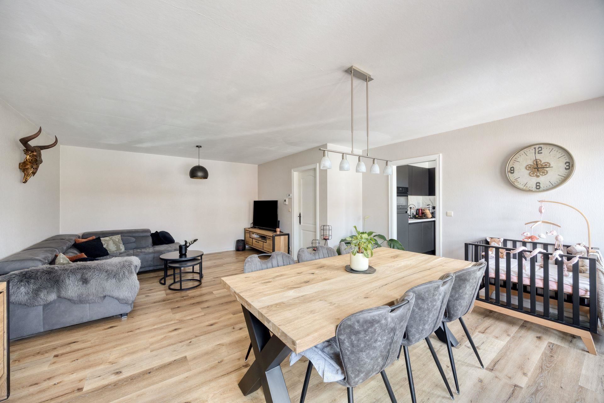 Appartement met 2 slaapkamers en terras - foto 4