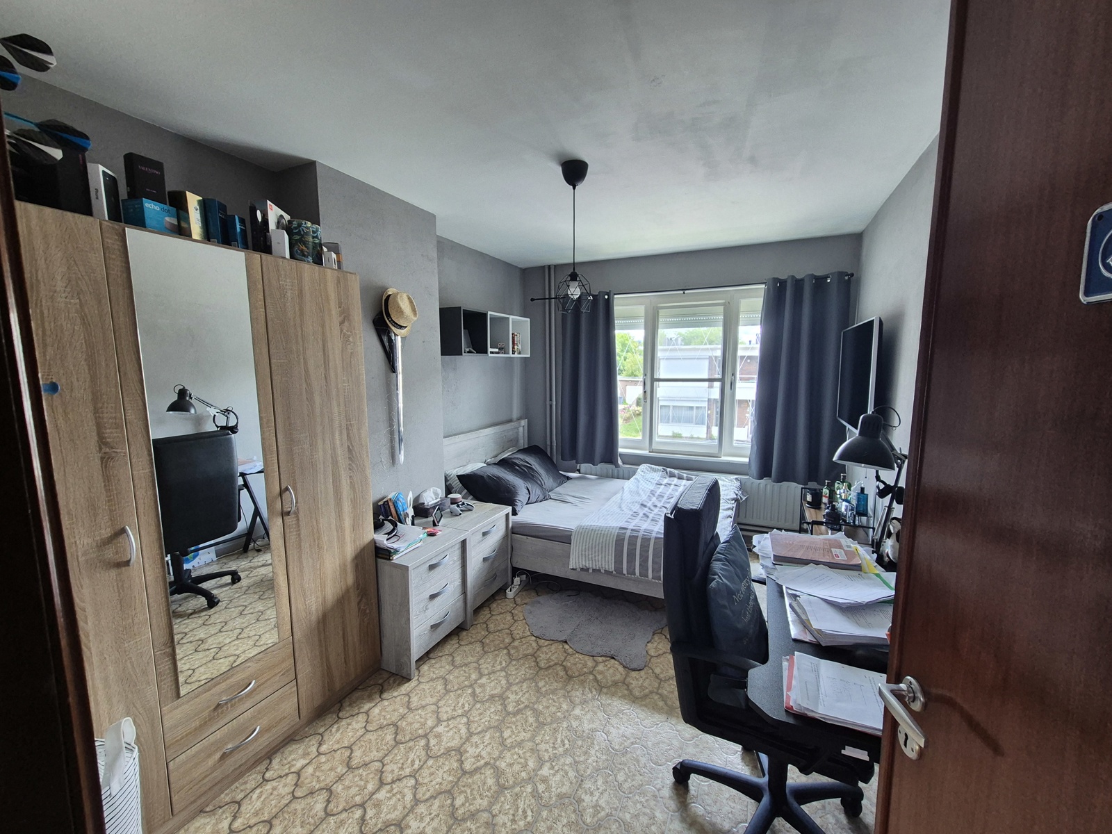 Ruime halfopen bebouwing met tuin en garage - foto 4
