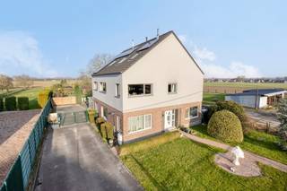 Uitzonderlijk ruime en vrijstaande woning met tal van mogelijkheden in het rustige Mollem. In een doodlopende straat in het charmante Mollem vindt...