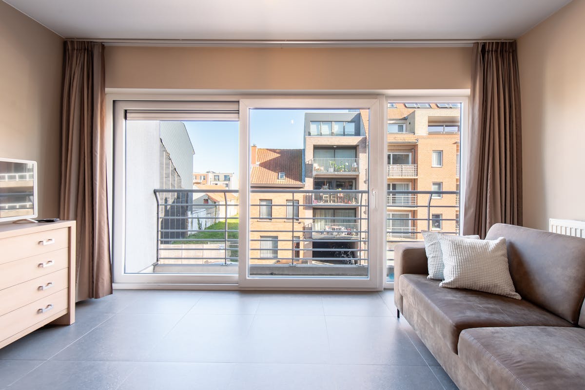 Instapklaar appartement te koop met terras te Oostende - foto 2