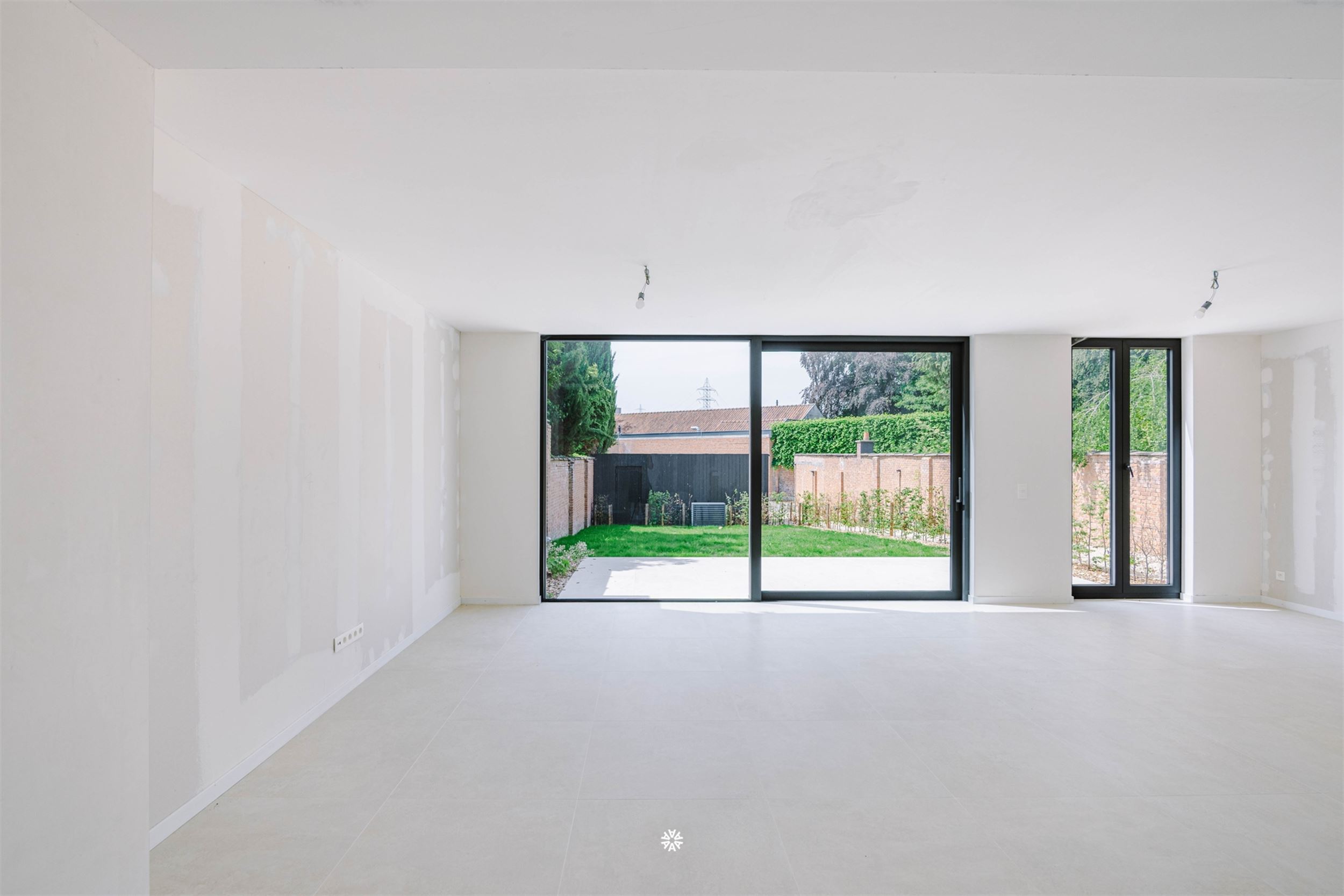 Apartment for sale in Sint-Niklaas with 2 bedrooms - photo 5