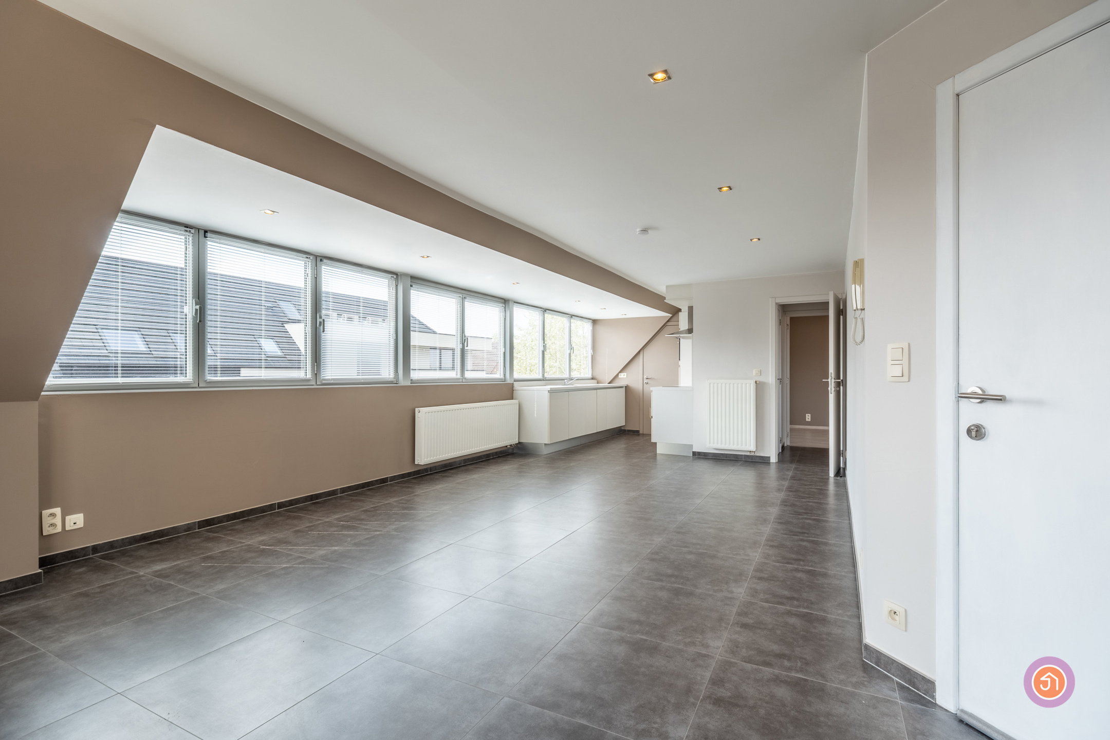 Ruim appartement met terras in het centrum van Bornem - foto 2