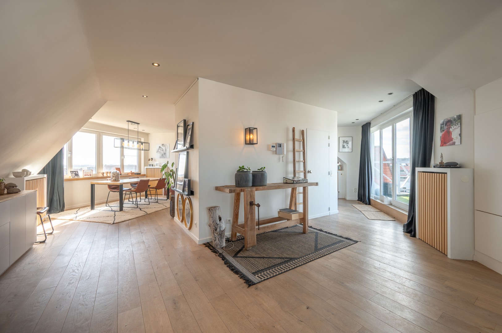 Exclusief dakappartement met panoramische zichten, op wandelafstand van de zeedijk in Duinbergen - photo 3