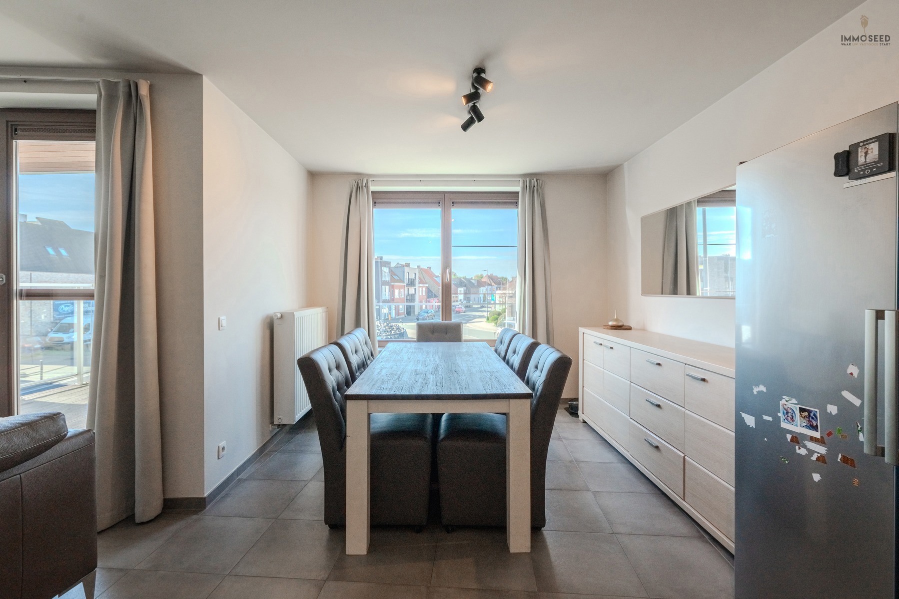 Ruim 2-slaapkamerappartement met zonneterras en eigen autostaanplaats - foto 5