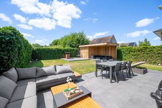 Op fiets-/wandelafstand van het centrum van Lochristi, ligt deze energiezuinige woning, op een West-georiënteerd terrein van 366 m².De woning zelf is...