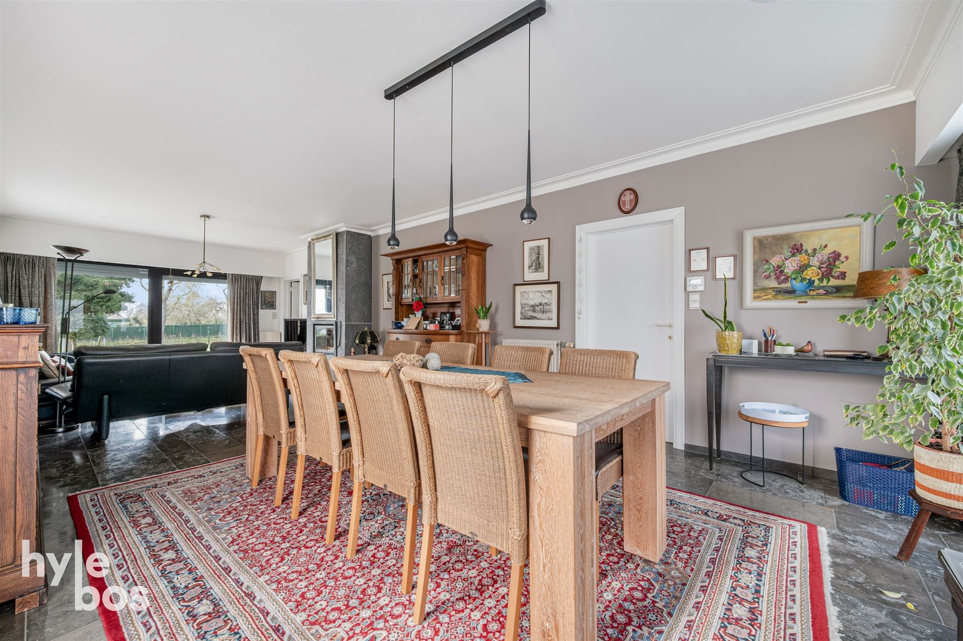 Ruime open bebouwing met 4 slaapkamers, garage en tuin in zeer rustige ligging - foto 5