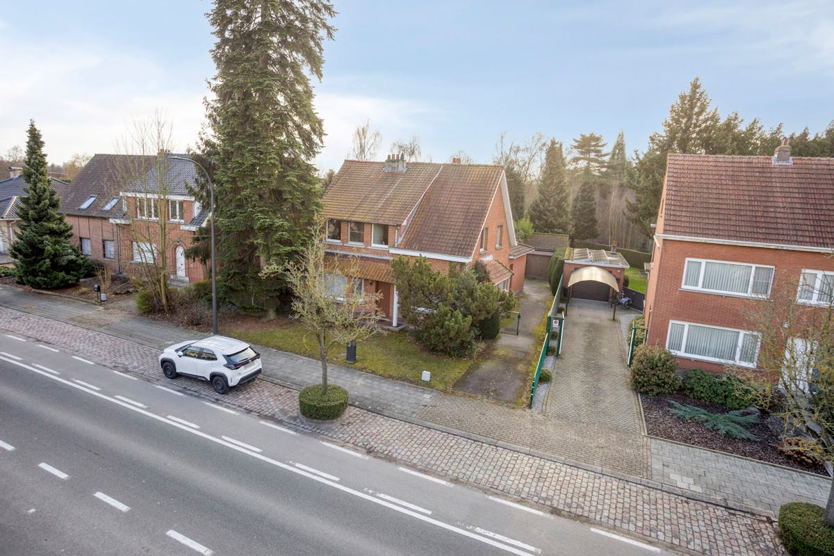 This house that we offer for sale in Wommelgem is equipped with no less than 5 bedrooms and 2 bathrooms.Register of measures: no