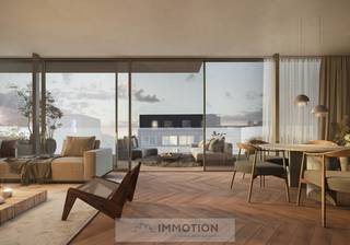 <strong>Prachtig duplex appartement van 186 m2</strong> op de 6de verdieping, indeling nog verder te bepalen volgens keuze van de koper. In het basisplan zijn er 3 slaapkamers waarvan een master met eigen dressing ruimte en badkamer. De 2 andere slaapkamers hebben elk hun eigen badkamer. Verder is er de woonruimte over de volledige breedte van het gebouw met een ruim terras, open keuken, eethoek en zithoek. De totale terras oppervlakte voor -en achter is 64 m2