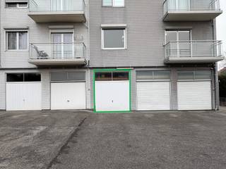 RUIM HOEKAPPARTEMENT MET EEN APARTE GARAGE, EEN BEWOONBARE OPPERVLAKTE VAN MAAR LIEFST 150M², 4 SLAAPKAMERS EN VEEL LICHTINVAL, GELEGEN OP DE...
