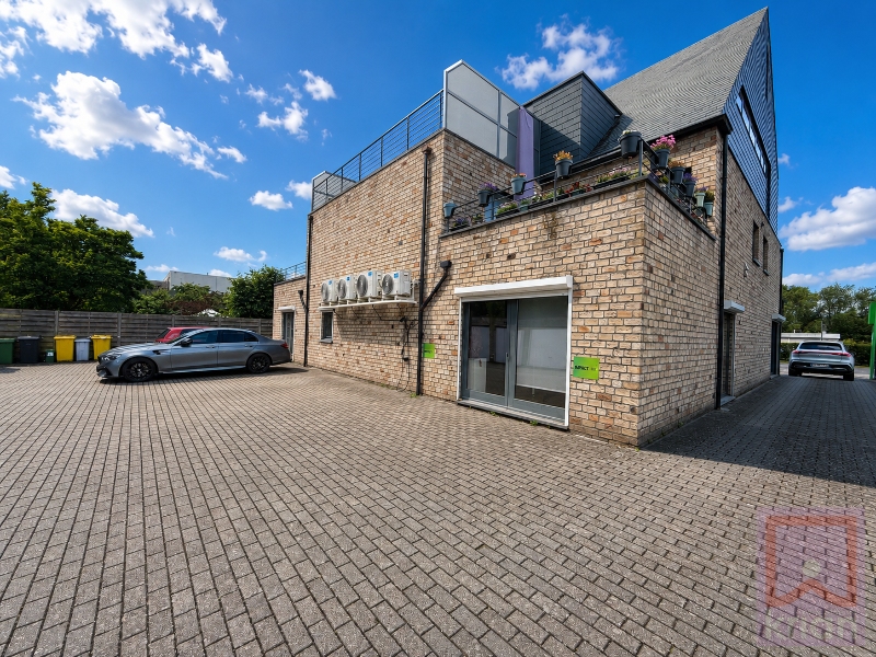 TOPLOCATIE: verhuurd handelspand van 258 m² met atelier en garage! - foto 4