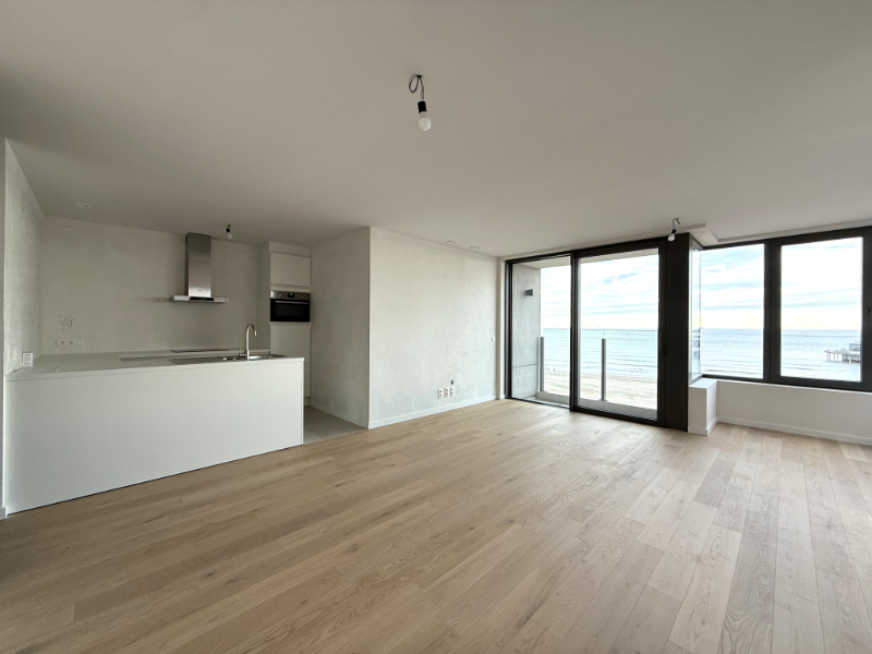 ** COMPROMIS IN OPMAAK ** - Prachtig hoekappartement met zeezicht vlakbij de Pier van Blankenberge - foto 4