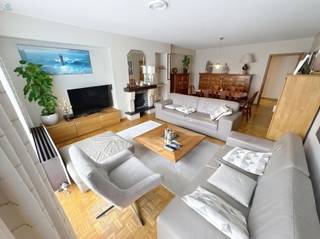 APARTMENT WITH 2 BEDROOMS, TERRACES AND GARAGE IN THE CENTRE OF NINOVELocated in a prime location in the heart of Ninove, this spacious apartment...