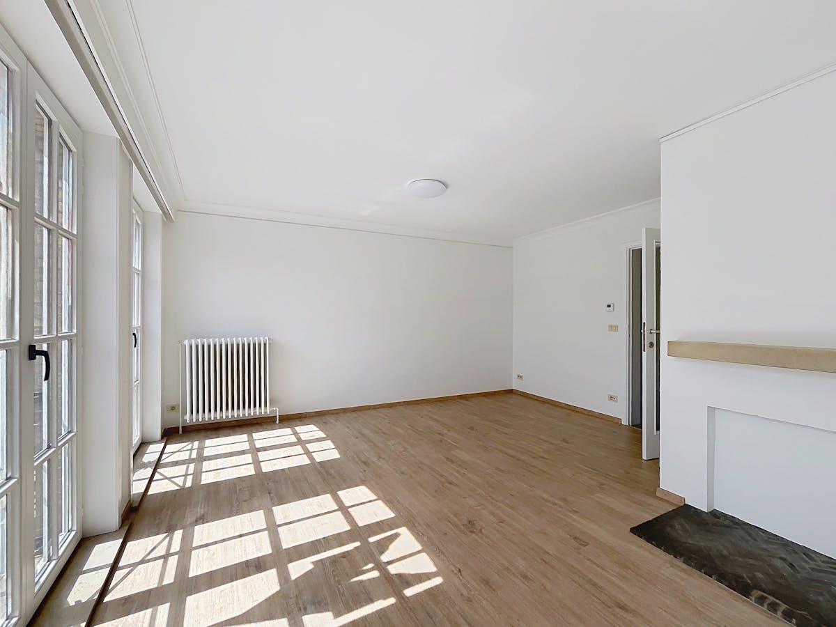 2-slaapkamer appartement met ruim terras en staanplaats te huur in Brugge - foto 4