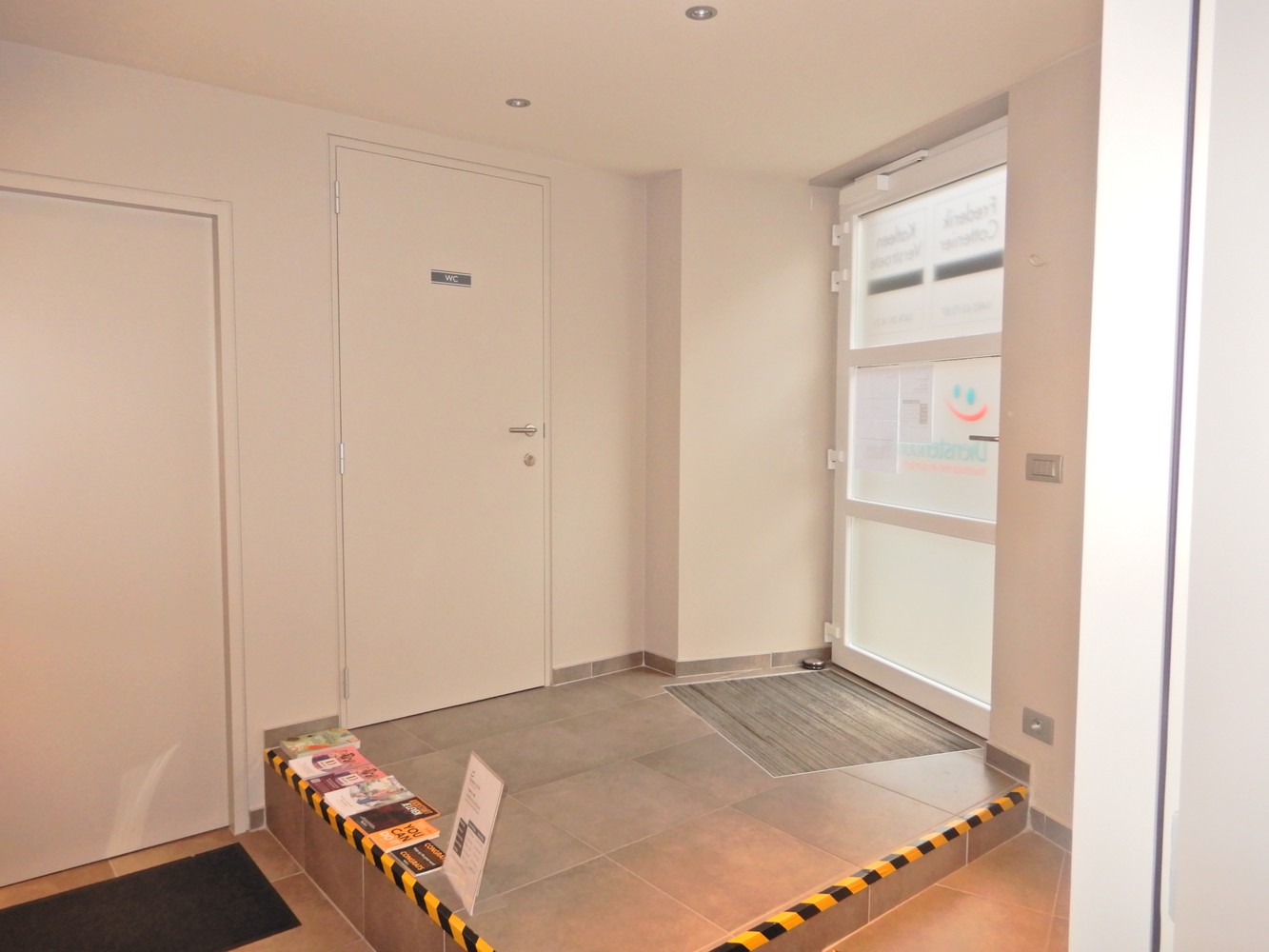 Commercial for rent in Meulebeke - photo 2