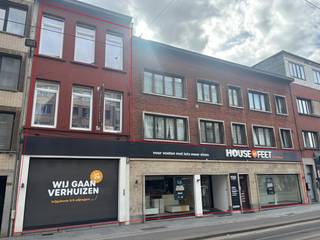 For sale in Deurne at Turnhoutsebaan 92-94 - a commercial property of +-640m² + 120m² of floor space for office/storage centrally located in...
