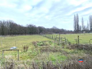 HOBOKEN | UNIEK WEILAND / RECREATIEGROND | 20.251m² | VRIJ TE BEZICHTIGEN * Ligging: prachtig perceel gelegen tussen Fort 8 en de fietsroute in het...