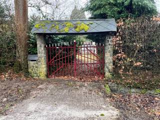 Op zoek naar rust, ruimte en natuur? Deze charmante landelijke woning ligt op een prachtig perceel van 22a 90ca met een uitzonderlijke 58...