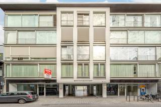 Op zoek naar een instapklaar appartement vlak bij het centrum? In een verzorgde residentie, op wandelafstand van winkels, scholen en openbaar...