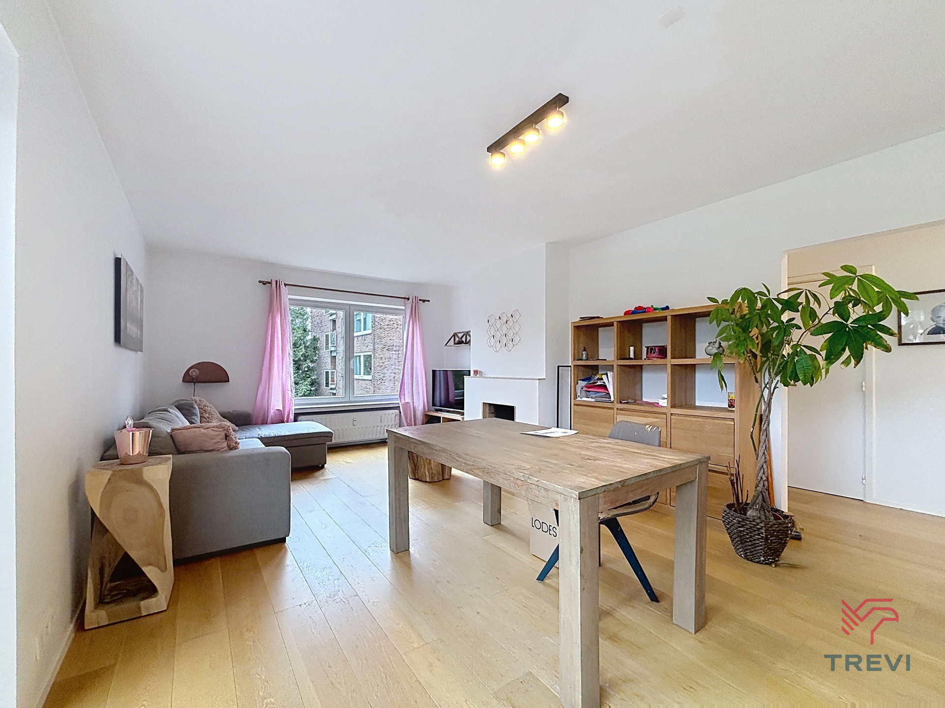 Appartement à louer à Woluwe-Saint-Pierre avec 2 chambres - photo 2