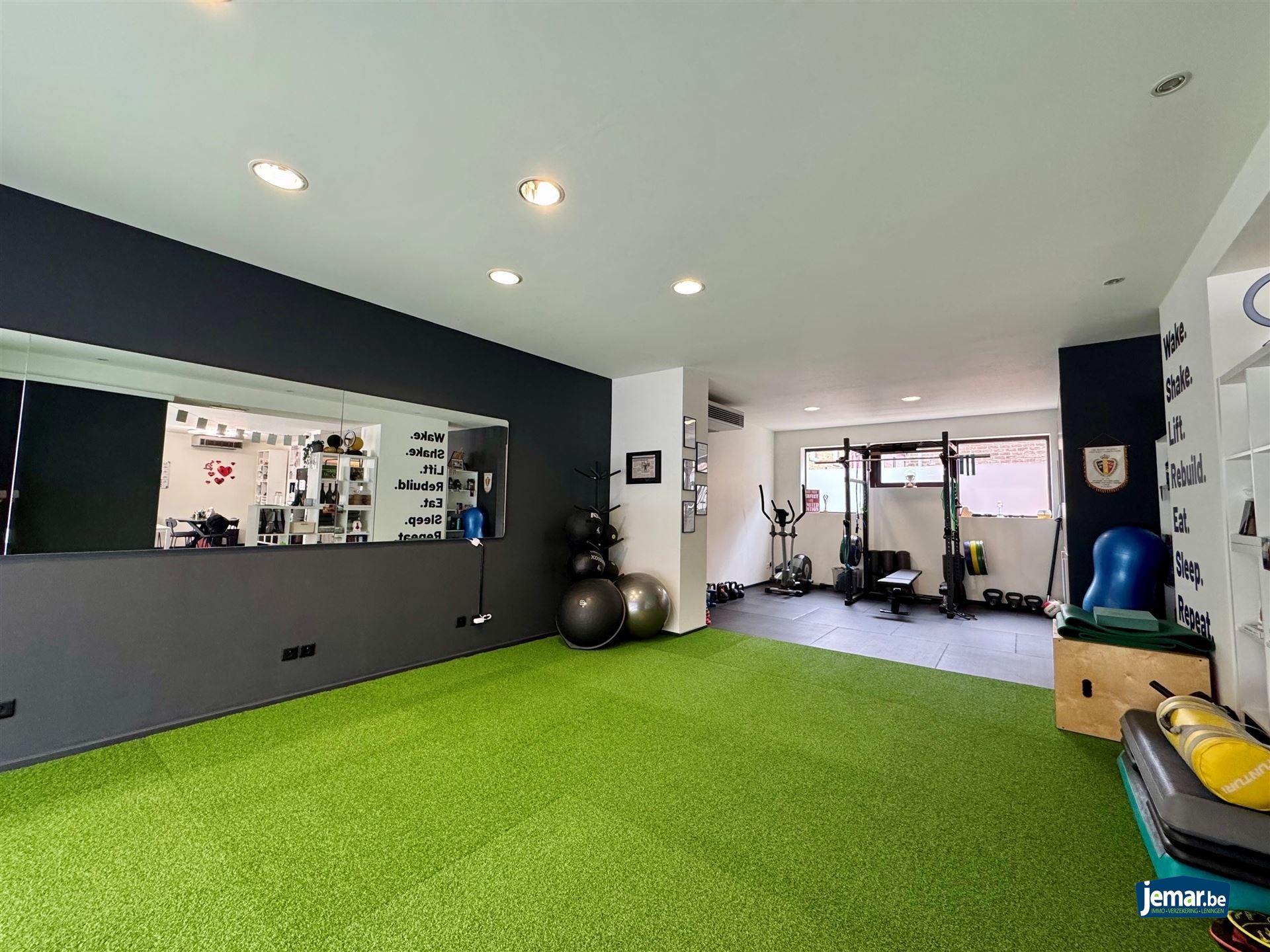 Commercial for sale in Dilsen-Stokkem - photo 3