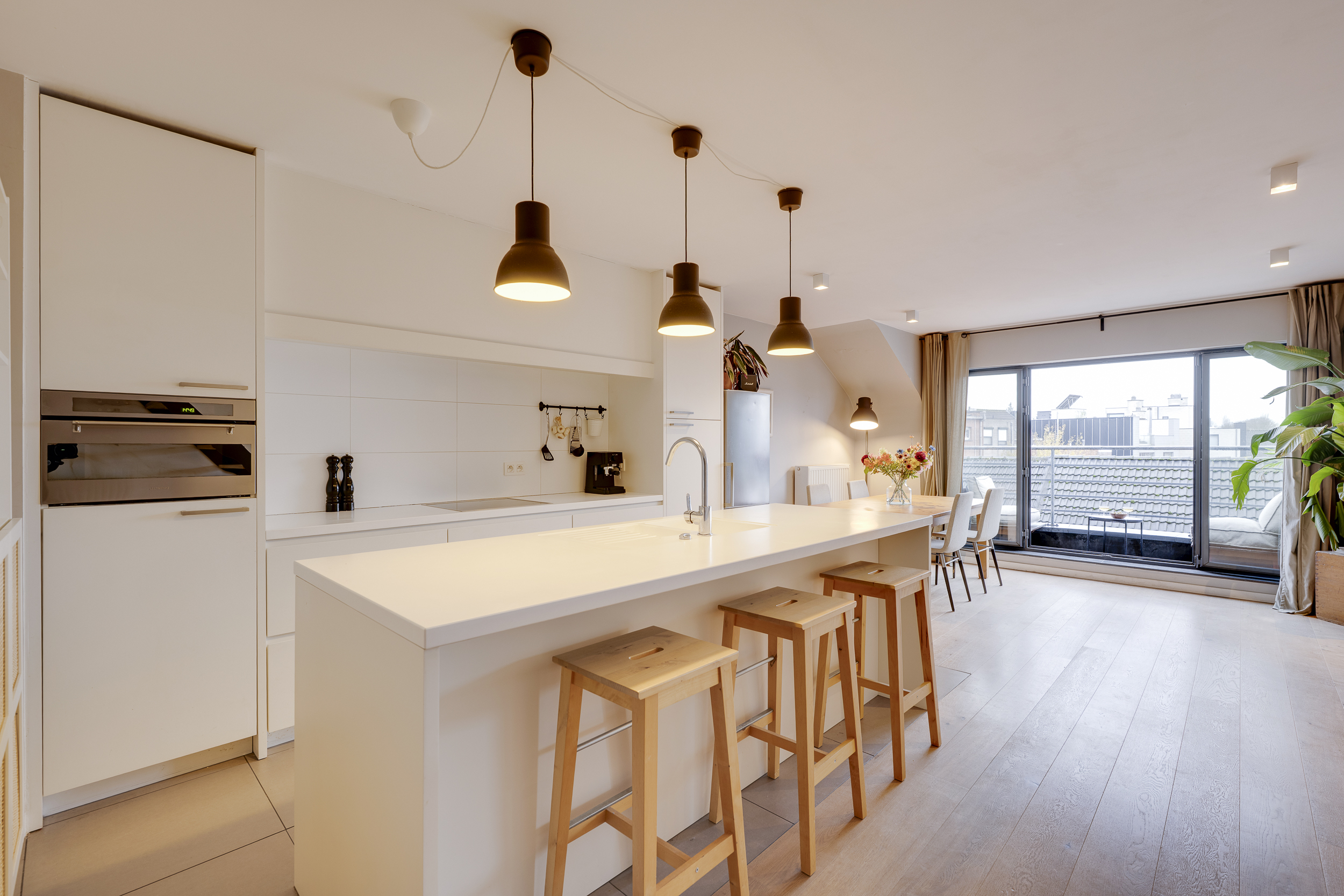 Instapklare, lichtrijke duplex in het centrum van Edegem - foto 5