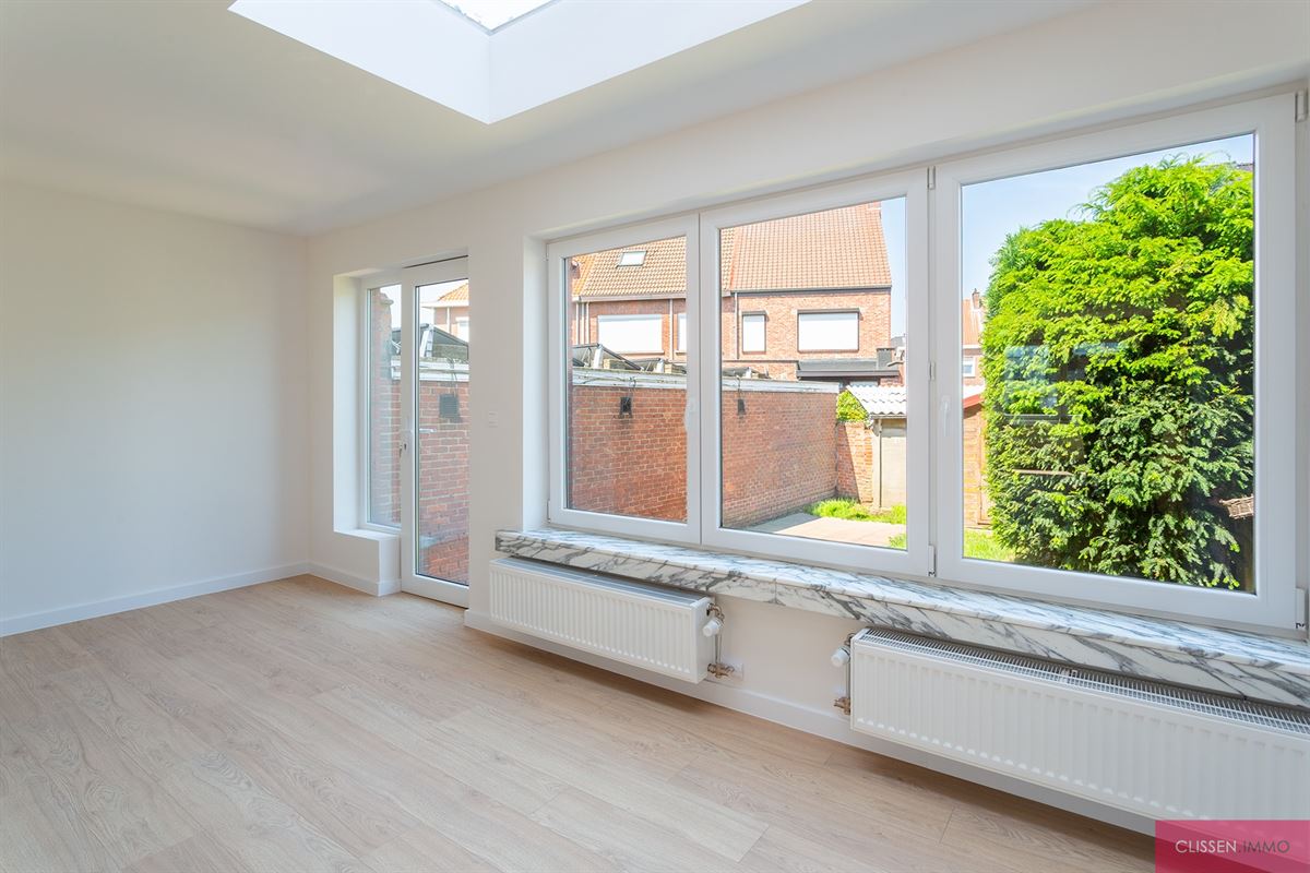 Stijlvol gerenoveerde woning met zonnige tuin! - foto 5