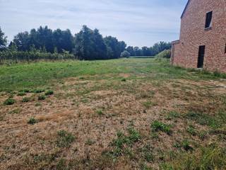 <p><span>Vous recherchez l'emplacement idéal pour construire la maison de vos rêves ? Alors ce magnifique terrain à bâtir est une opportunité unique.</span></p><p><span>Grâce à son emplacement idéal, vous trouverez à proximité des commerces, des écoles, les transports en commun et les principaux axes routiers.</span></p><p><span> </span></p><p><span>Pour</span></p>