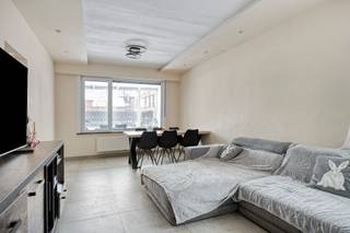 Te koop: gezellige halfopen woning in een rustige woonwijk in Willebroek.Deze charmante woning in de Geuzenstraat biedt een ideale combinatie van...