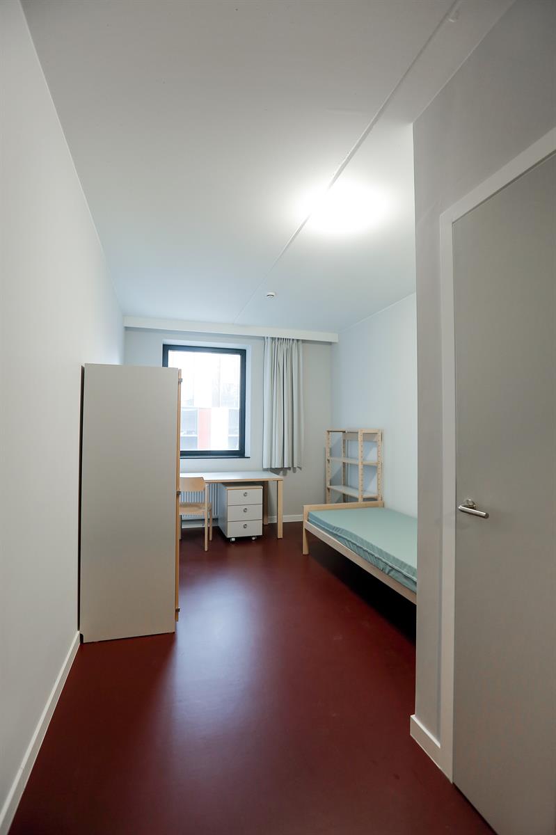 Gemeubelde studentenkamer. - foto 3