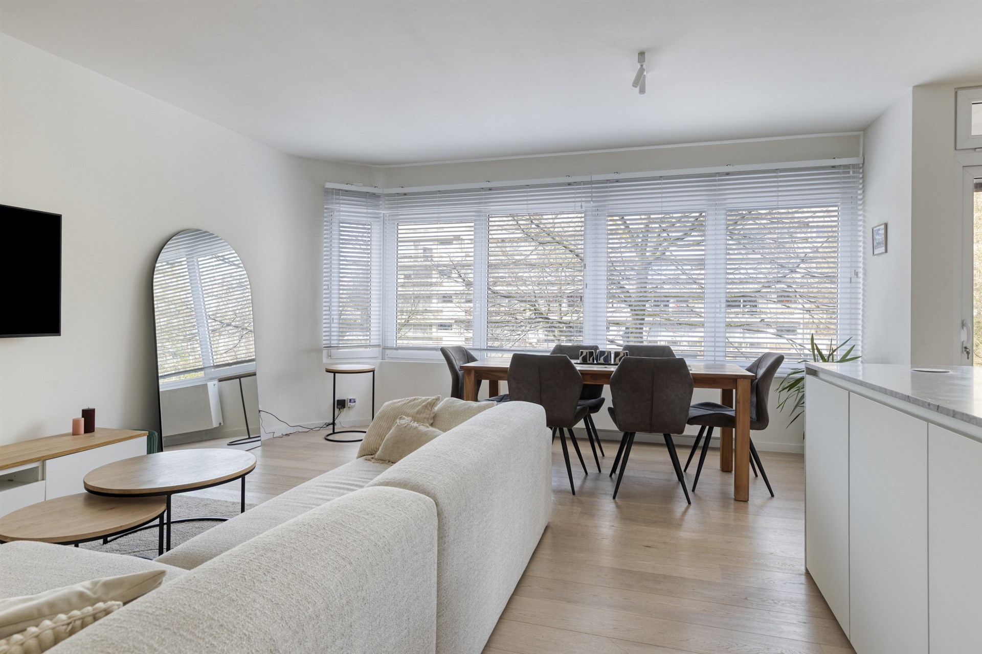 Appartement met 2 slaapkamers en terras te koop in Berchem! - foto 5