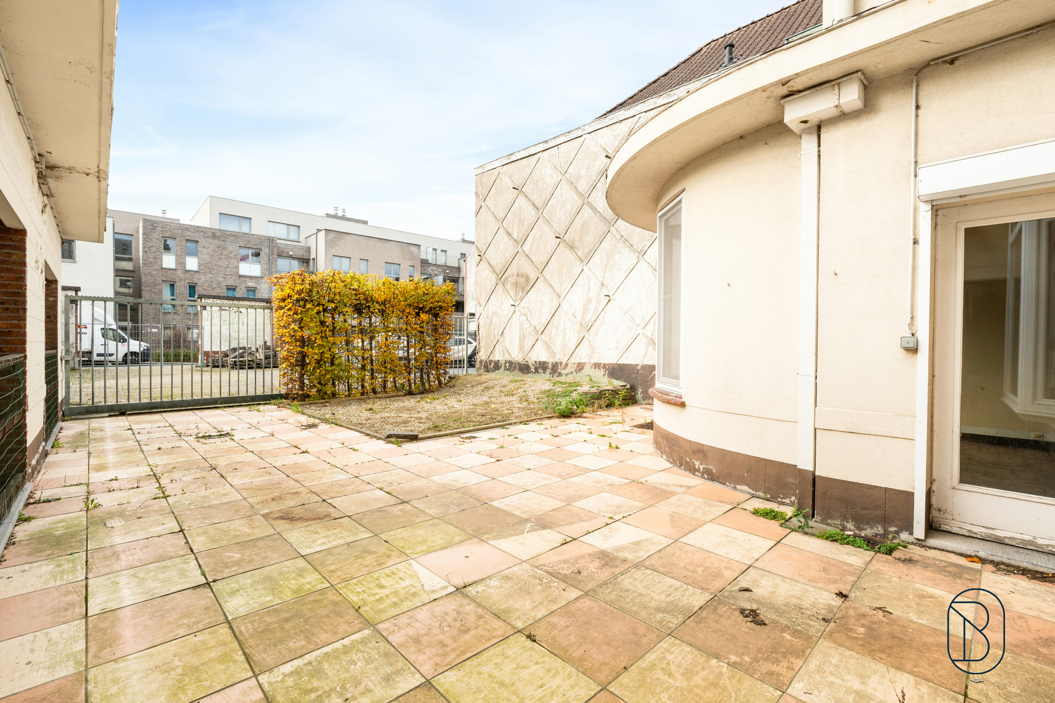 Authentieke herenwoning (6 appartementen, kantoor, + parking) - foto 5