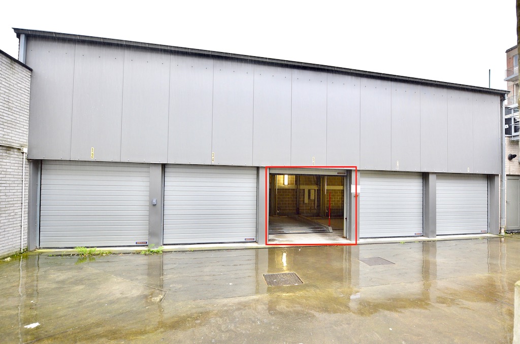 Garagebox in centrum Eeklo voor 65 EUR/mnd - foto 4