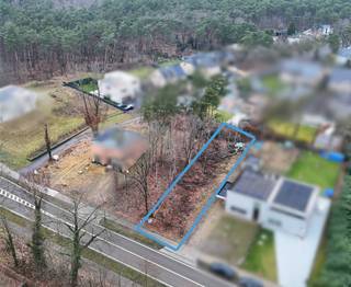 Halfopen bouwgrond op absolute topligging in MaasmechelenAdres: Joseph Smeetslaan lot 3, 3630 MaasmechelenBent u op zoek naar een bijzonder rustige...
